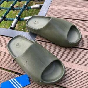 Sandalia Yeezy Slide - Imagen 4