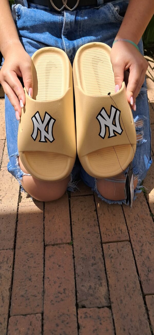 nike yankees